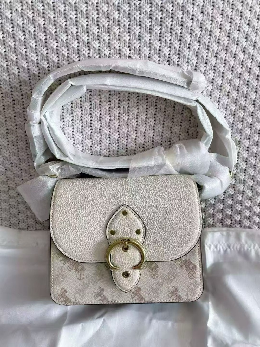 NWT COACH
Horse and Carriage Coated Canvas Beat Shoulder Bag 18